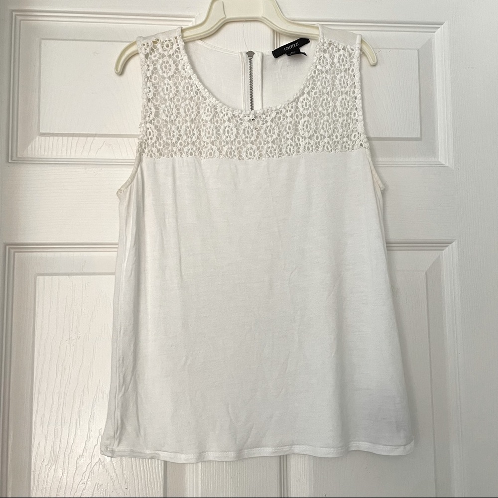 Women’s Forever 21 Lace White Top
